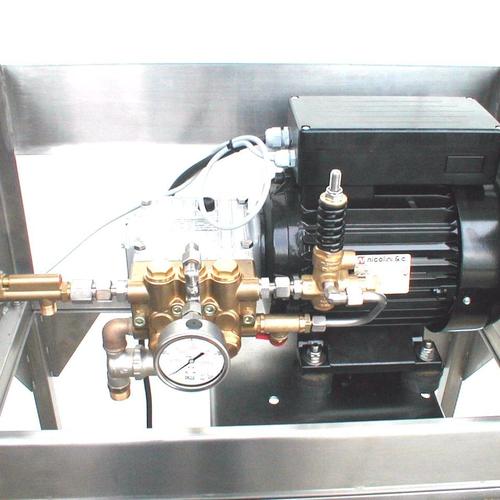 HWK HD-Reiniger 15-21 Liter 130-200 bar Stationär